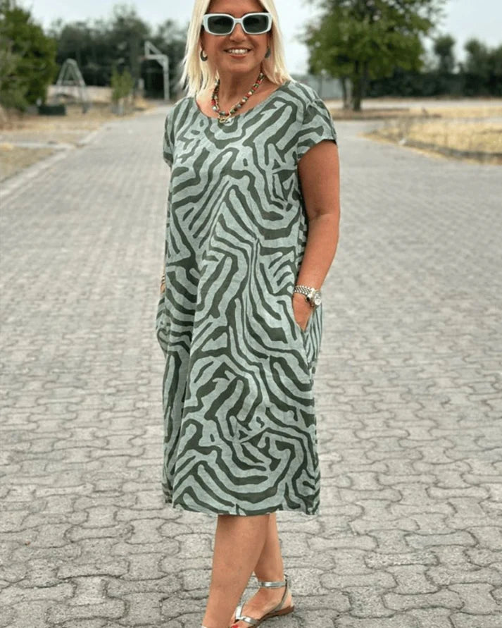 Nelia™ | Summer Dress with Round Neckline and Beautiful Print