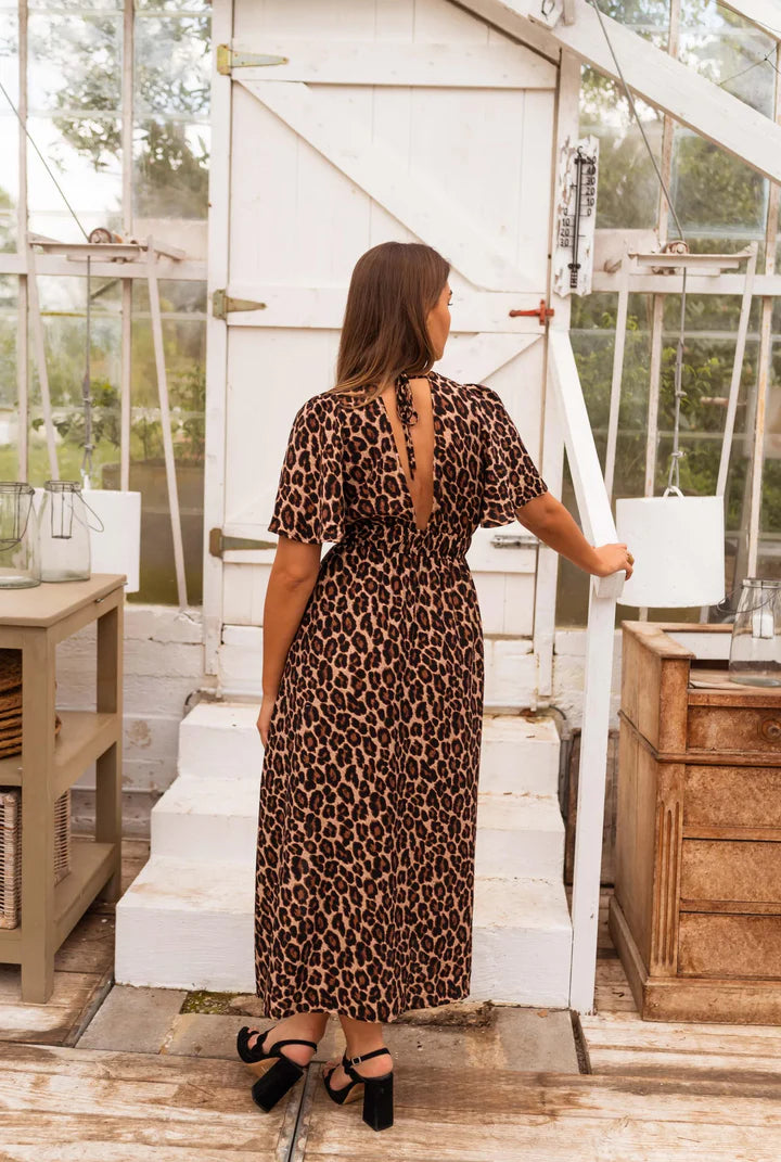 STELLA™ Bold & Elegant Leopard Print Maxi Dress