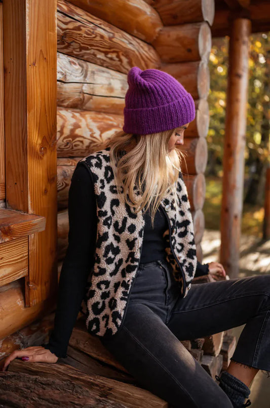 ASTRID™ | Bold Leopard Print Knit Vest