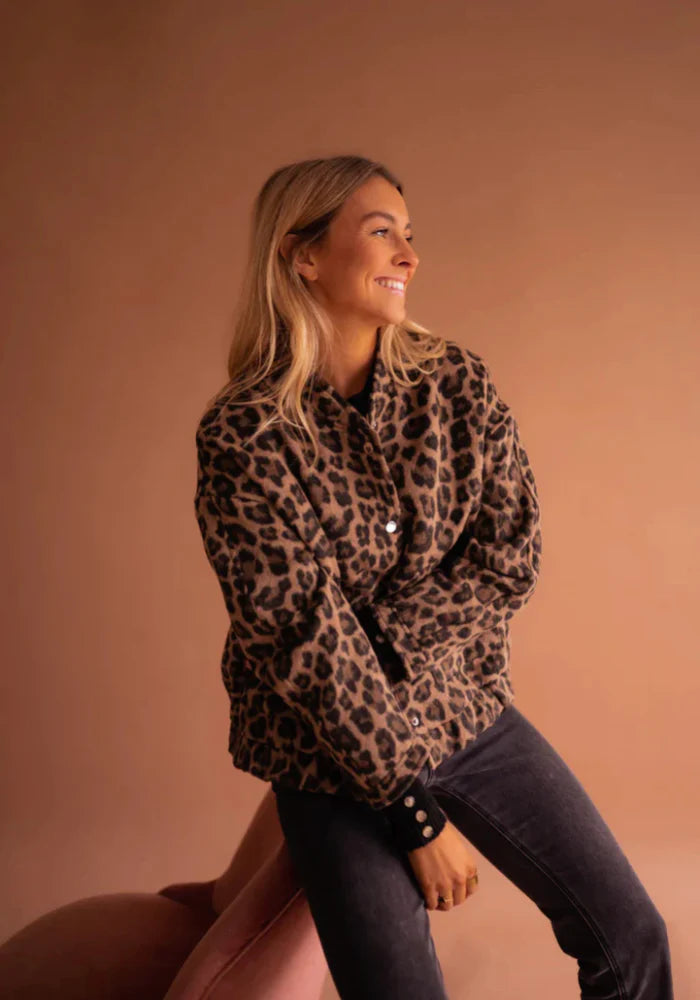 LEONA™ | Bold Leopard Print Bomber Jacket