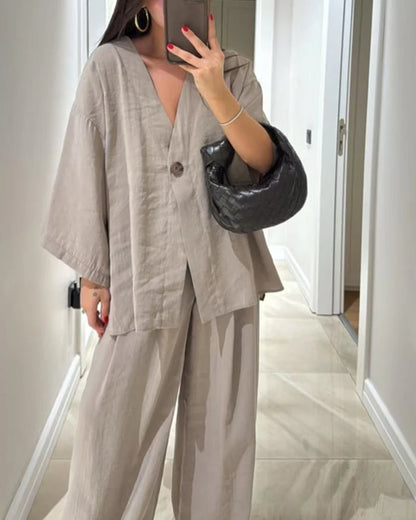 MAJESTY | V-Neck Two-Piece Set