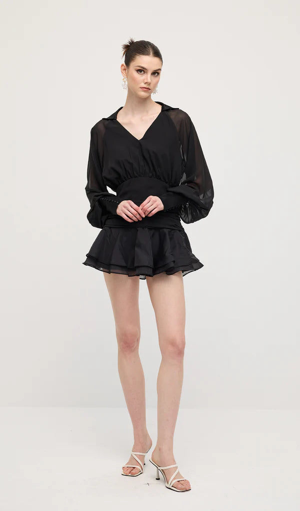 Solid Lantern Sleeve Mini Dress İn Black